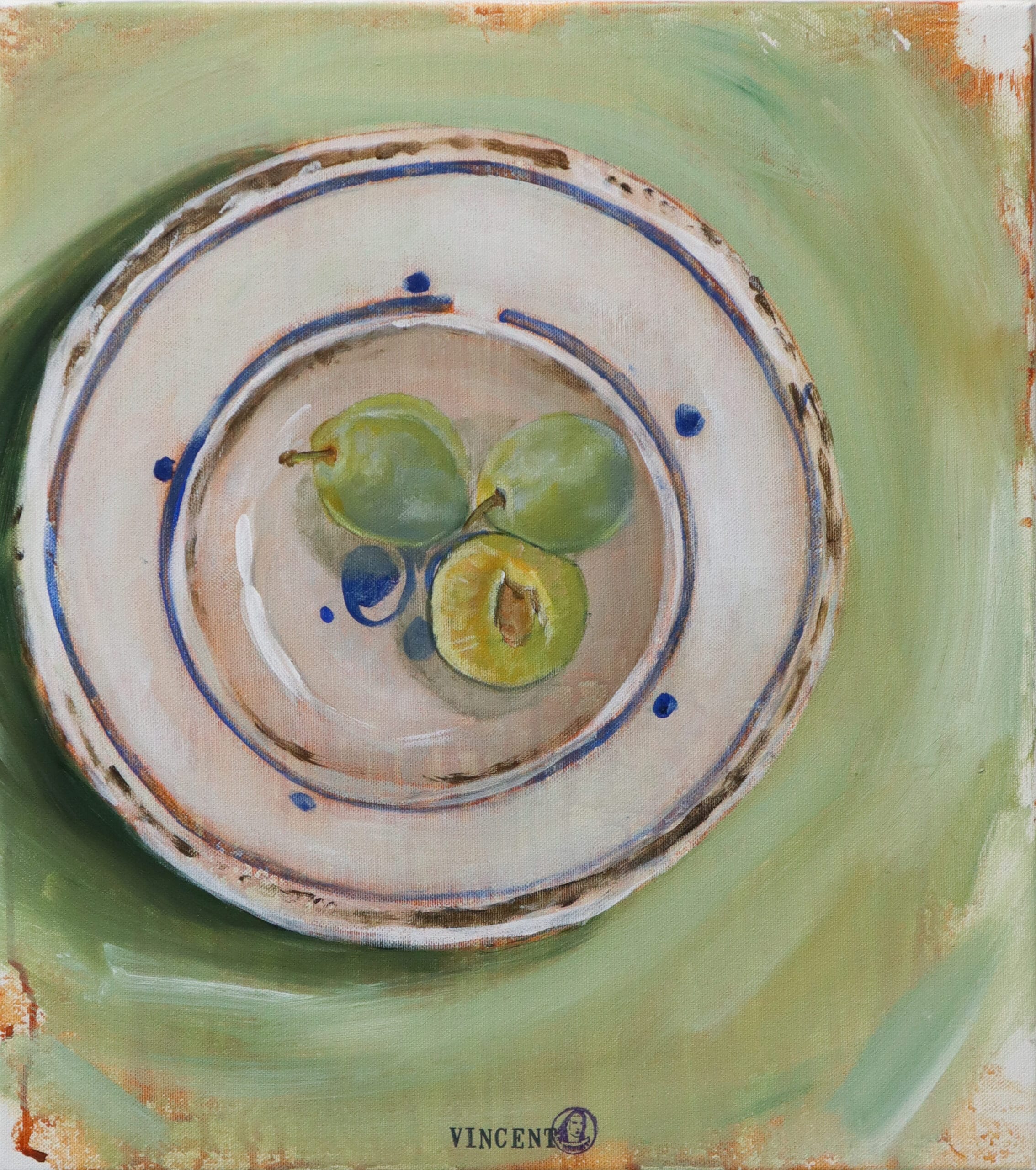 Kolme luumua lautasella maalauksessa